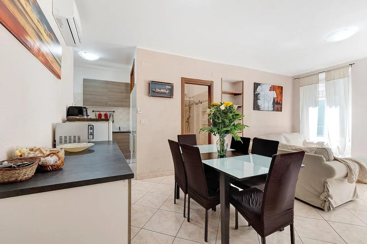 Отель Casa Scola Лоано Италия